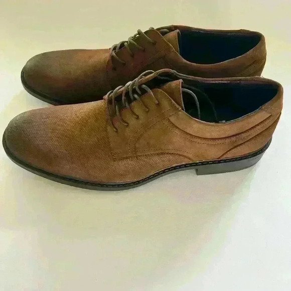 NEW! Kenneth Cole Men's Buzzer Oxfords - Picture 2 of 7